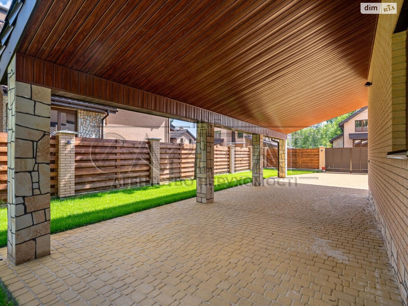 двоповерховий будинок з верандою, 250 кв. м, кирпич. Продаж у Горі фото 1