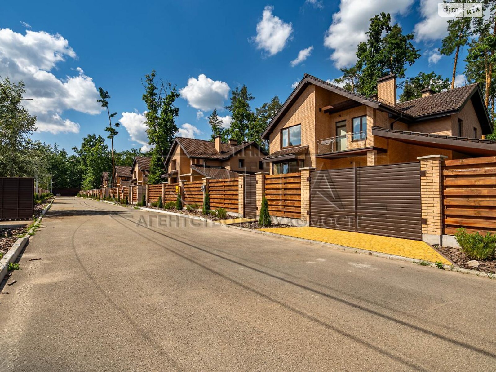 двоповерховий будинок з верандою, 250 кв. м, кирпич. Продаж у Горі фото 1