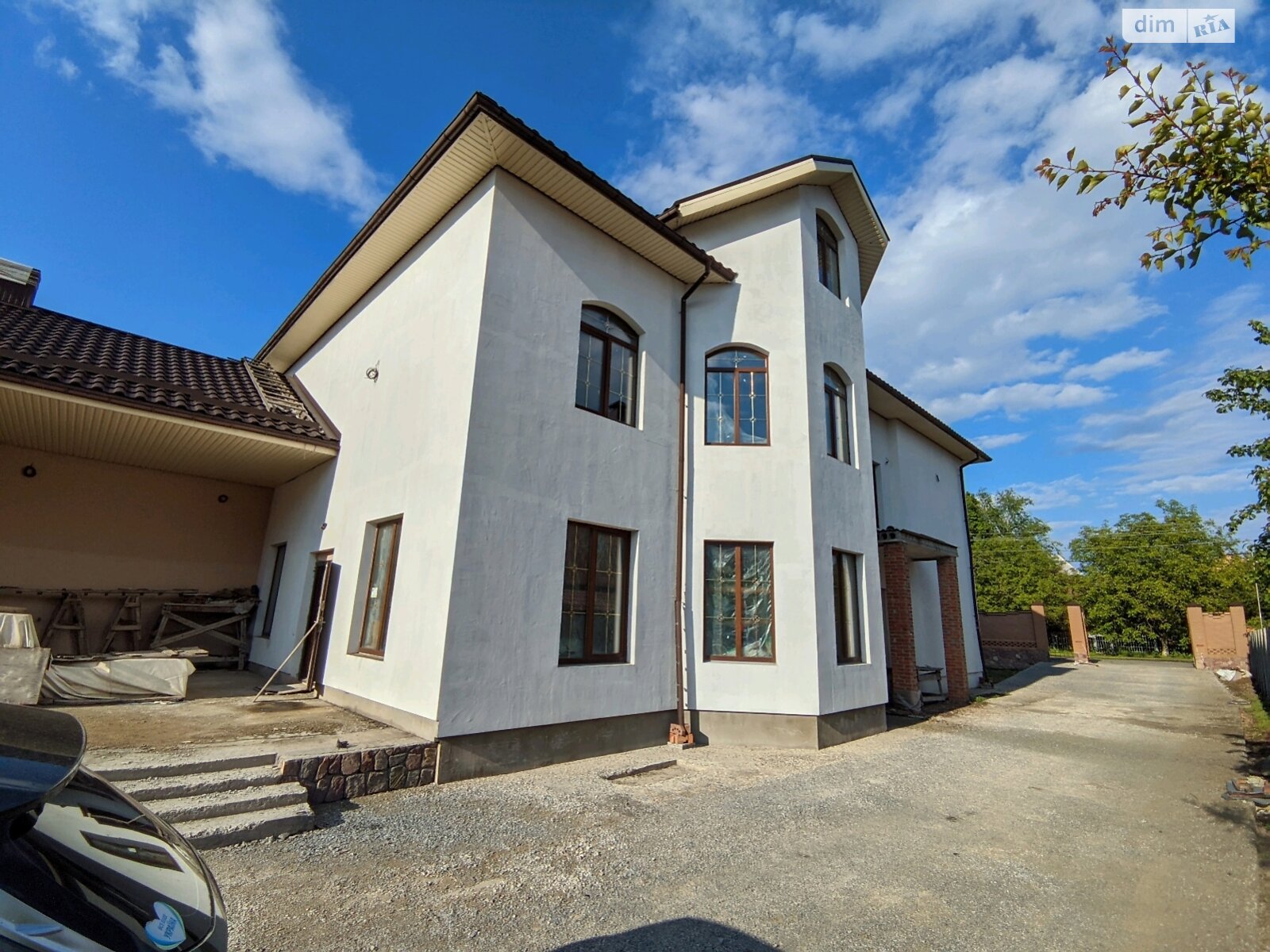 двоповерховий будинок, 670 кв. м, цегла. Продаж у Горбанівці фото 1 двоповерховий будинок, 670 кв. м, цегла. Продаж у Горбанівці фото 1