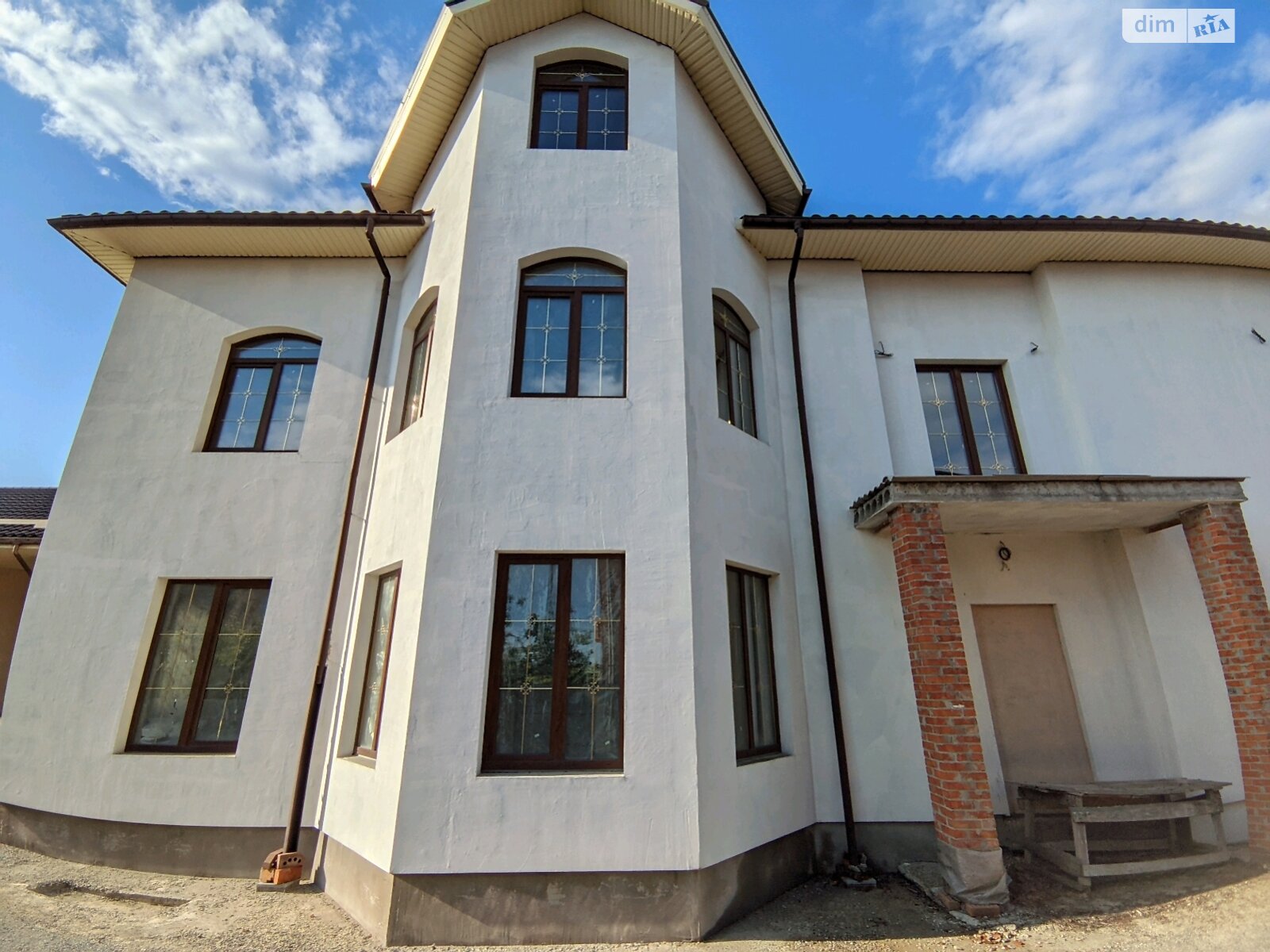 двоповерховий будинок, 670 кв. м, цегла. Продаж у Горбанівці фото 1 двоповерховий будинок, 670 кв. м, цегла. Продаж у Горбанівці фото 1