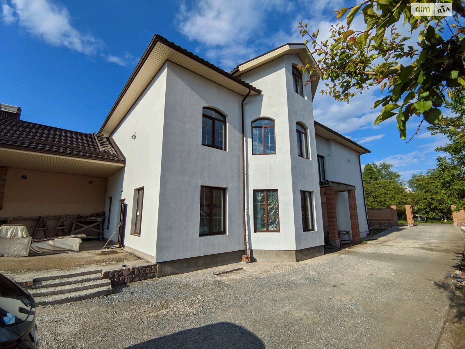 двоповерховий будинок, 670 кв. м, цегла. Продаж у Горбанівці фото 1 двоповерховий будинок, 670 кв. м, цегла. Продаж у Горбанівці фото 1