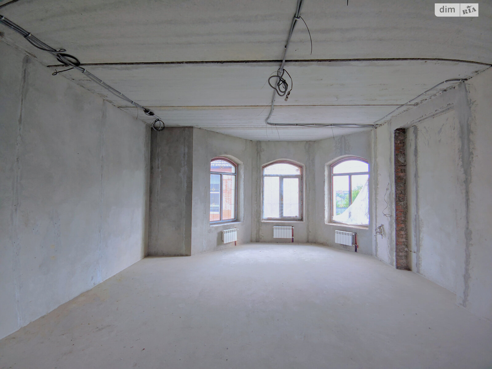 двоповерховий будинок, 670 кв. м, цегла. Продаж у Горбанівці фото 1 двоповерховий будинок, 670 кв. м, цегла. Продаж у Горбанівці фото 1