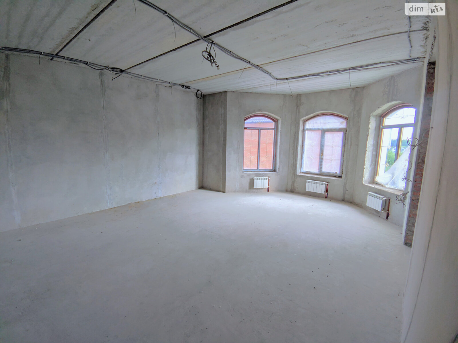 двоповерховий будинок, 670 кв. м, цегла. Продаж у Горбанівці фото 1 двоповерховий будинок, 670 кв. м, цегла. Продаж у Горбанівці фото 1
