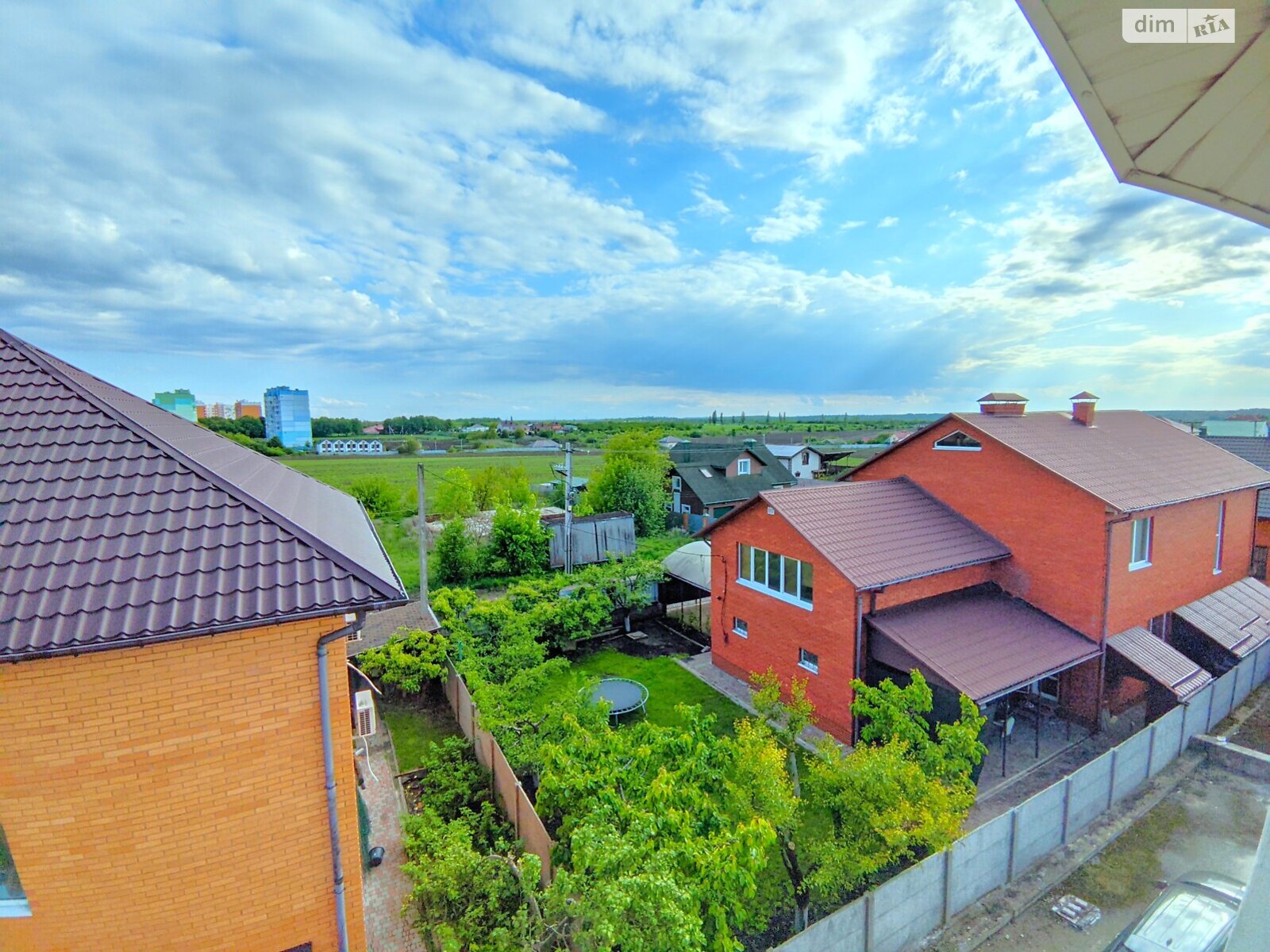 двоповерховий будинок, 670 кв. м, цегла. Продаж у Горбанівці фото 1 двоповерховий будинок, 670 кв. м, цегла. Продаж у Горбанівці фото 1