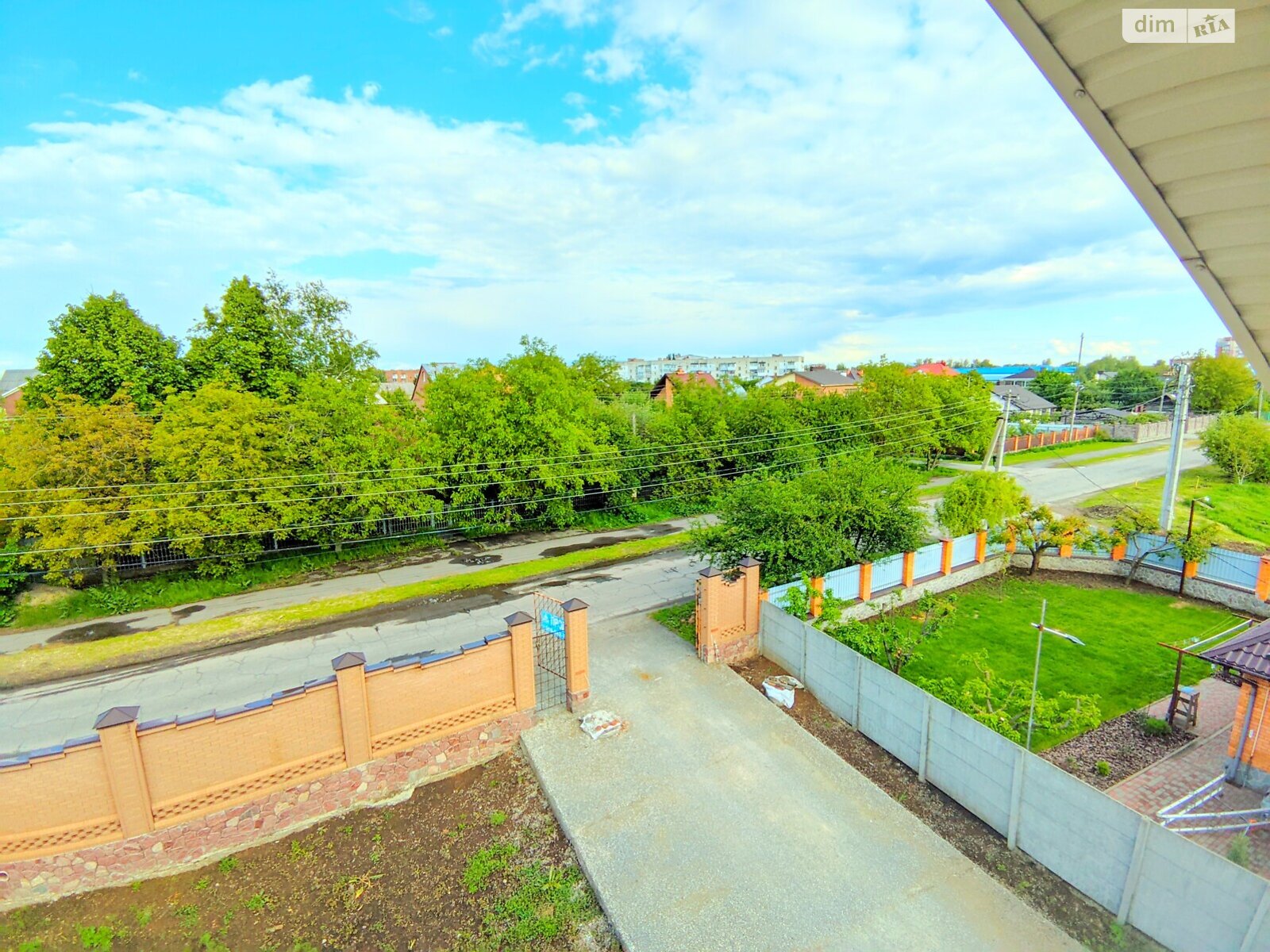 двоповерховий будинок, 670 кв. м, цегла. Продаж у Горбанівці фото 1 двоповерховий будинок, 670 кв. м, цегла. Продаж у Горбанівці фото 1