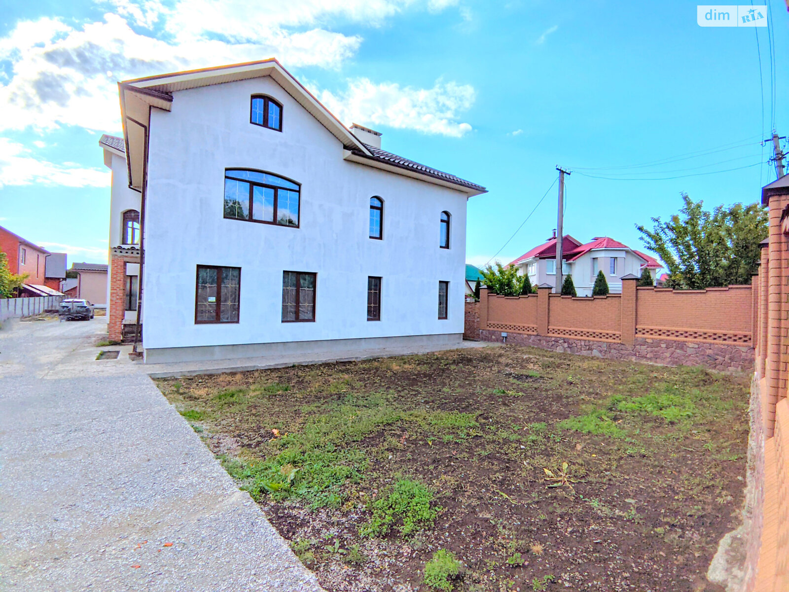 двоповерховий будинок, 670 кв. м, цегла. Продаж у Горбанівці фото 1 двоповерховий будинок, 670 кв. м, цегла. Продаж у Горбанівці фото 1