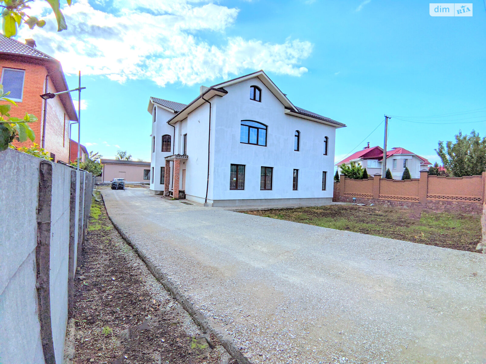 двоповерховий будинок, 670 кв. м, цегла. Продаж у Горбанівці фото 1 двоповерховий будинок, 670 кв. м, цегла. Продаж у Горбанівці фото 1