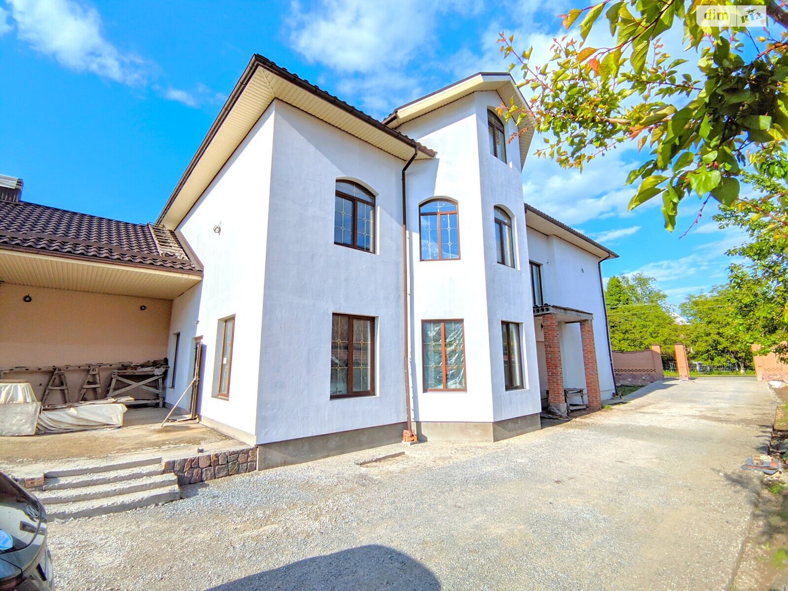 двоповерховий будинок, 670 кв. м, цегла. Продаж у Горбанівці фото 1 двоповерховий будинок, 670 кв. м, цегла. Продаж у Горбанівці фото 1