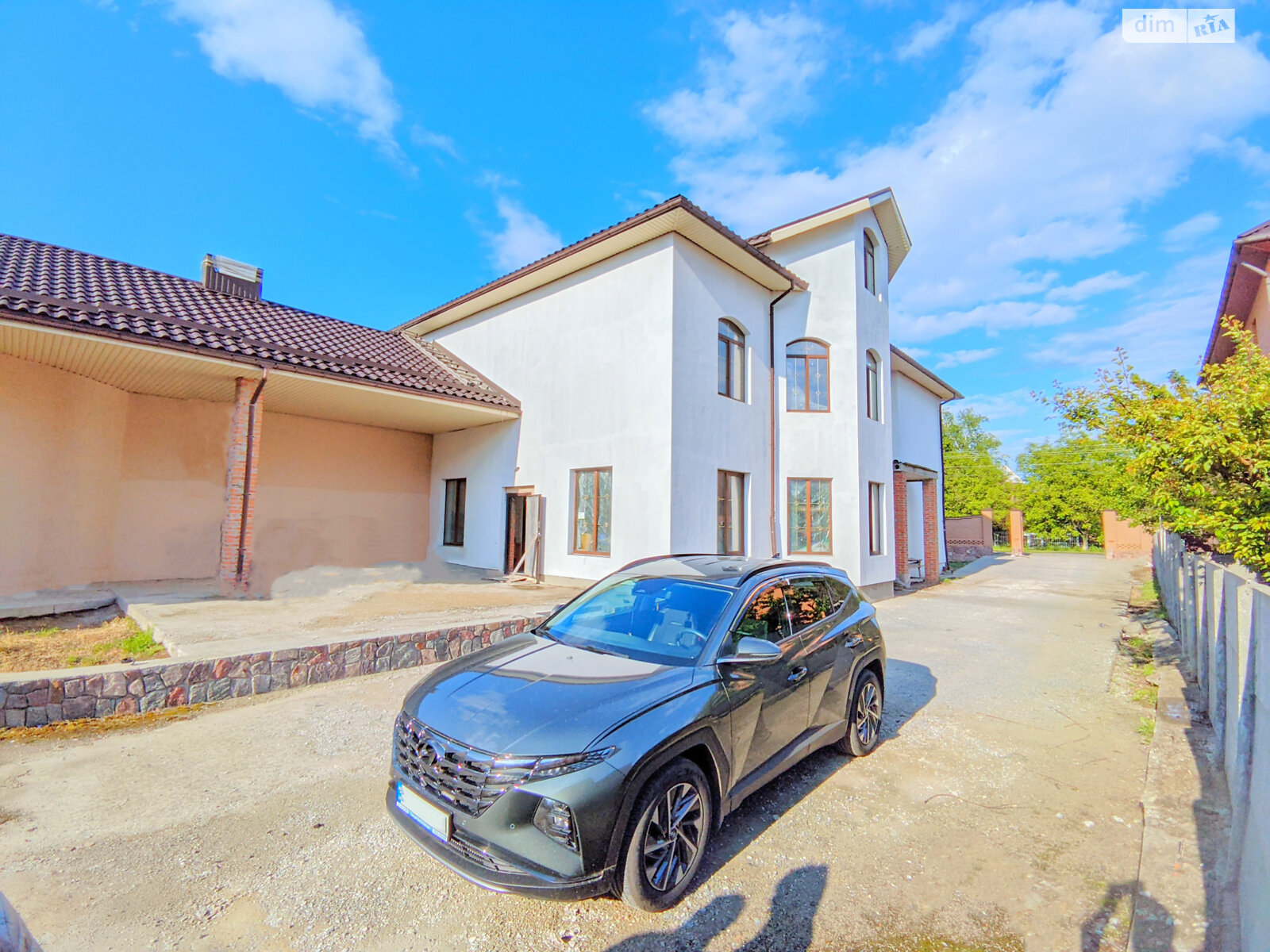 двоповерховий будинок, 670 кв. м, цегла. Продаж у Горбанівці фото 1 двоповерховий будинок, 670 кв. м, цегла. Продаж у Горбанівці фото 1