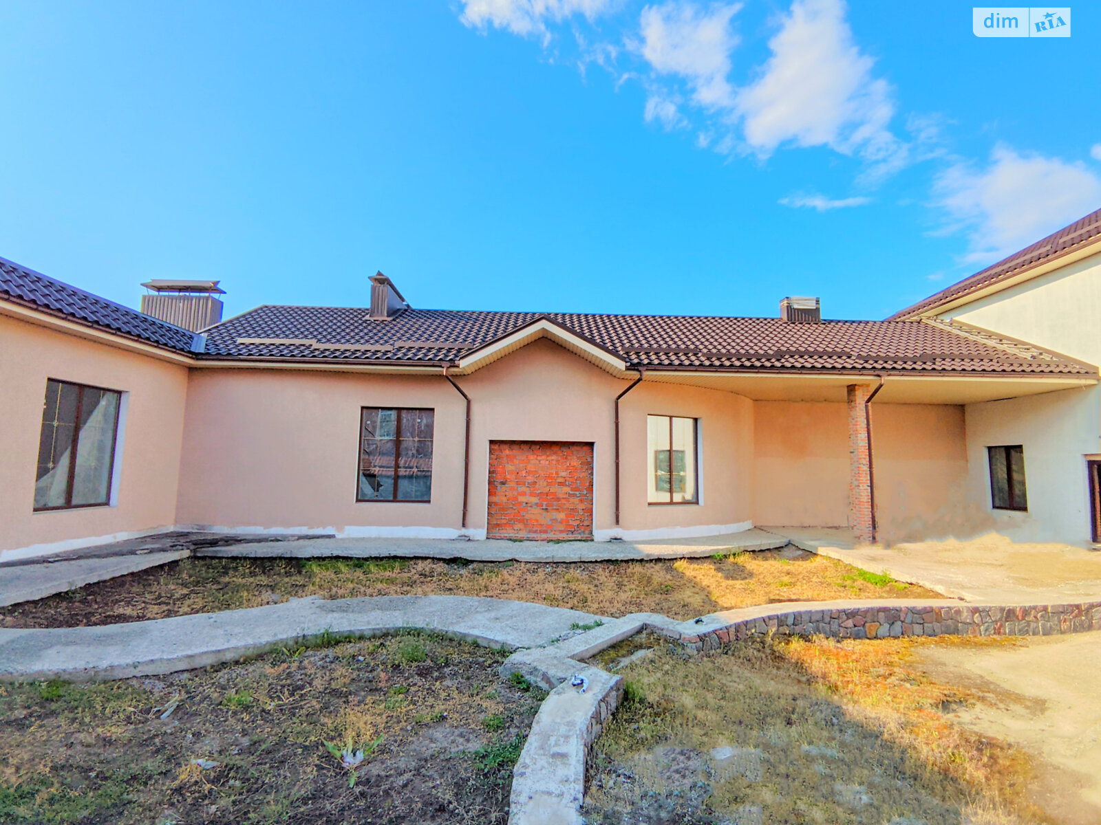 двоповерховий будинок, 670 кв. м, цегла. Продаж у Горбанівці фото 1 двоповерховий будинок, 670 кв. м, цегла. Продаж у Горбанівці фото 1