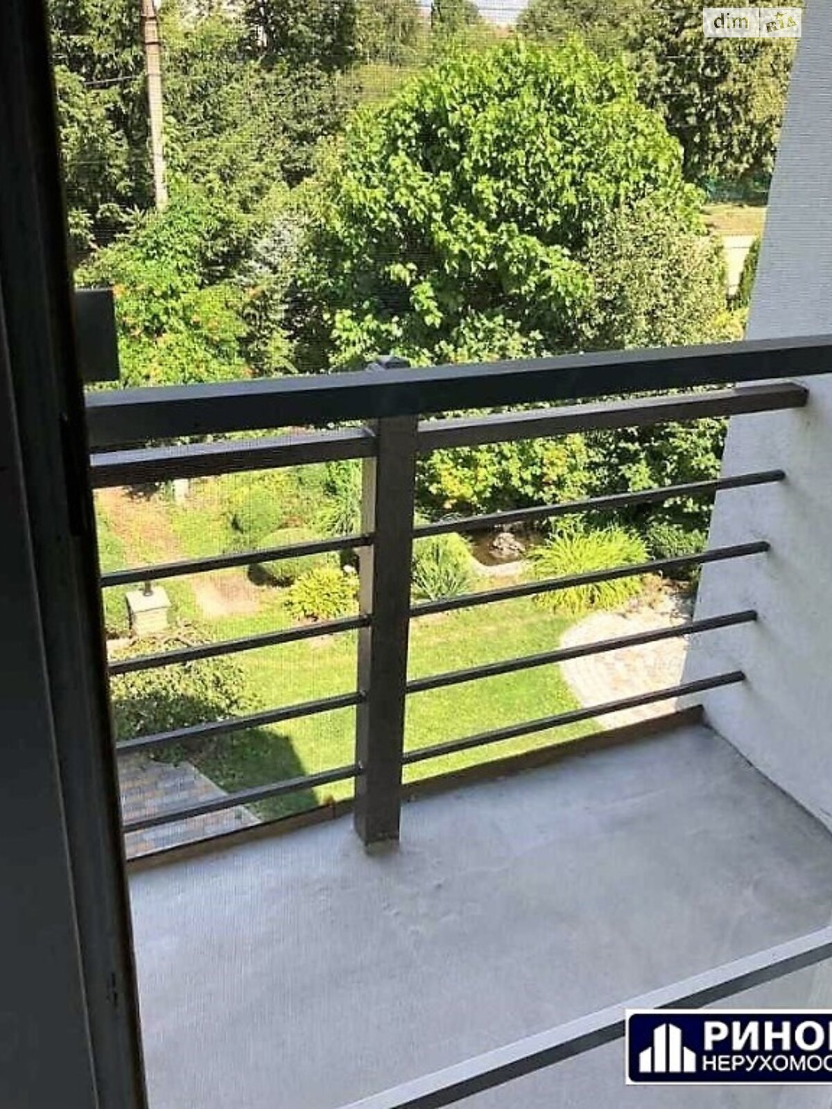 трехэтажный дом с балконом, 276 кв. м, кирпич. Продажа в Горбаневке фото 1