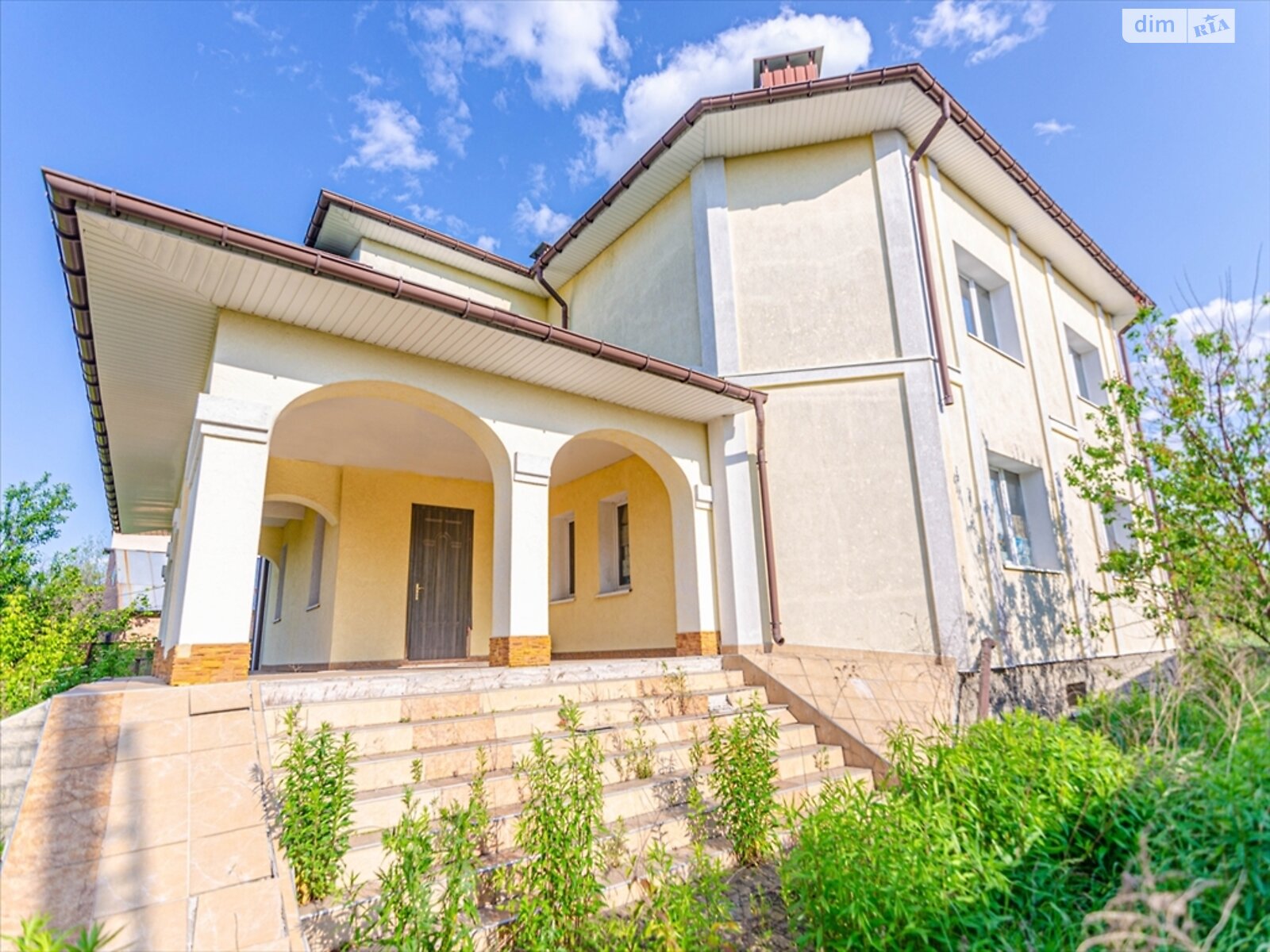 двоповерховий будинок з гаражем, 567 кв. м, цегла. Продаж у Горбанівці фото 1 двоповерховий будинок з гаражем, 567 кв. м, цегла. Продаж у Горбанівці фото 1