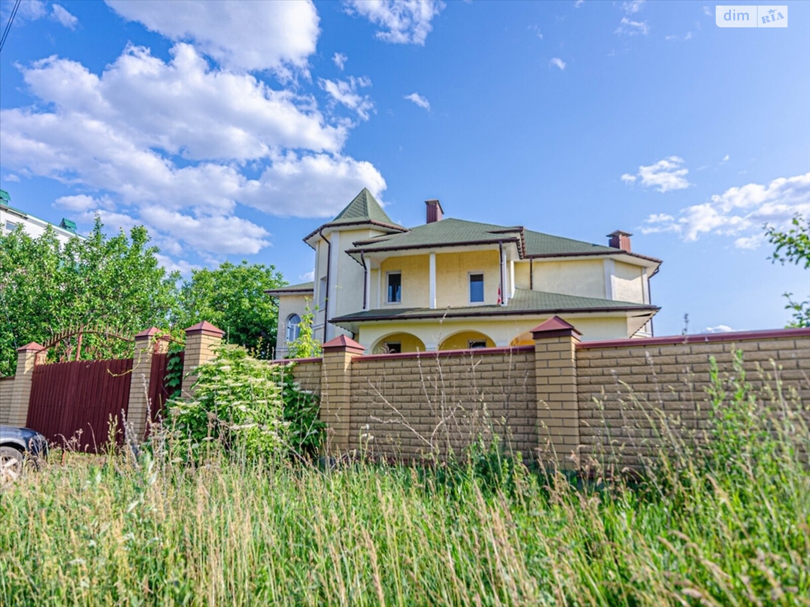 двоповерховий будинок з гаражем, 567 кв. м, цегла. Продаж у Горбанівці фото 1 двоповерховий будинок з гаражем, 567 кв. м, цегла. Продаж у Горбанівці фото 1