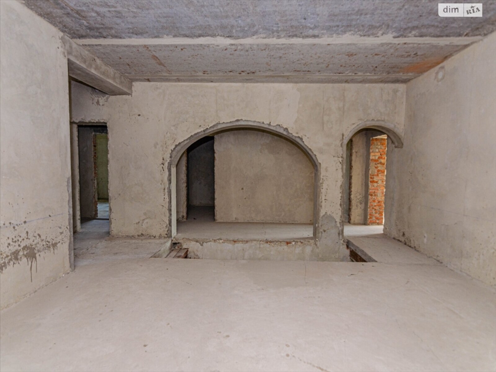 двоповерховий будинок з гаражем, 567 кв. м, цегла. Продаж у Горбанівці фото 1 двоповерховий будинок з гаражем, 567 кв. м, цегла. Продаж у Горбанівці фото 1