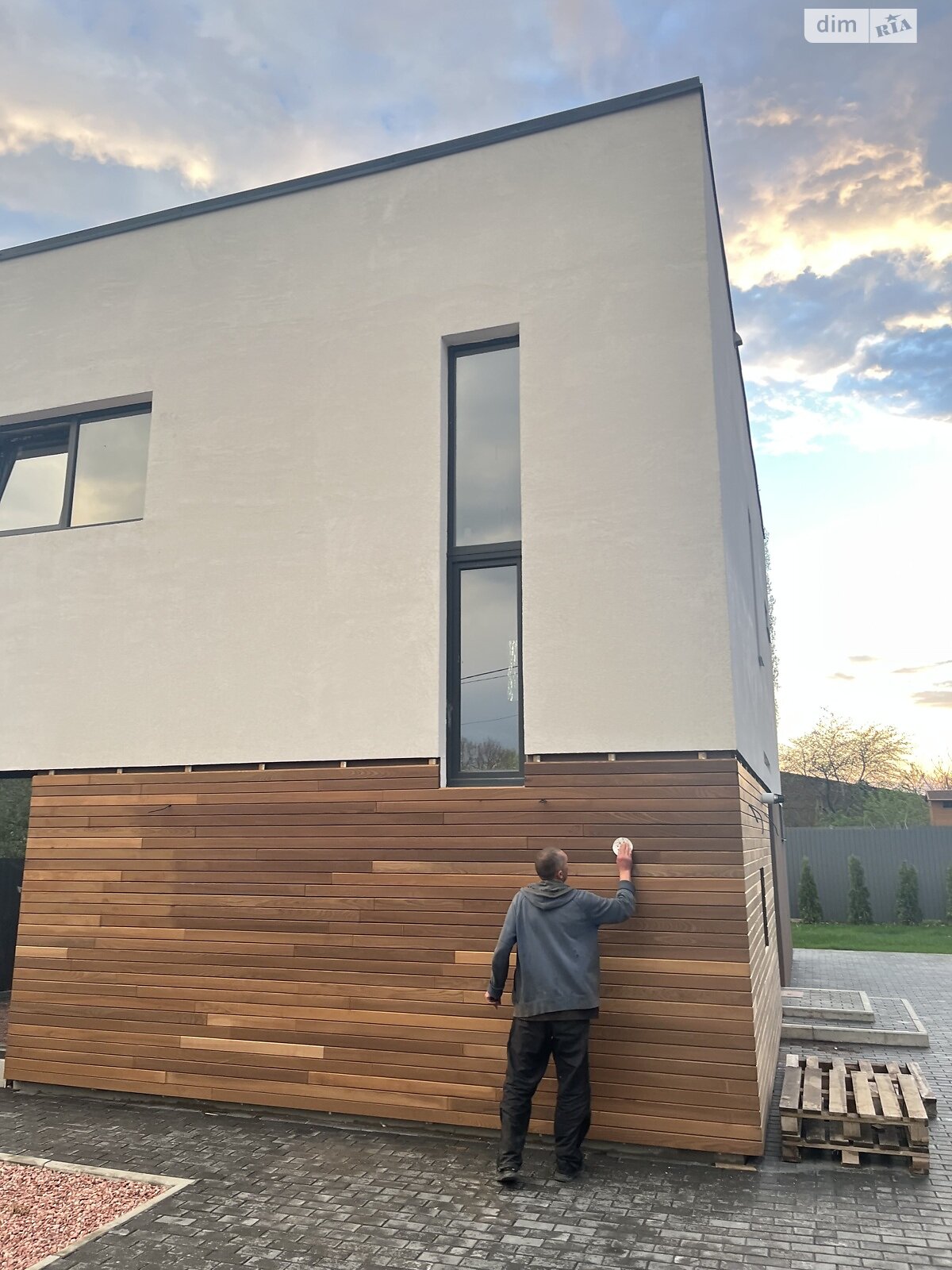 двухэтажный дом с гаражом, 143 кв. м, кирпич. Продажа в Горбаневке фото 1