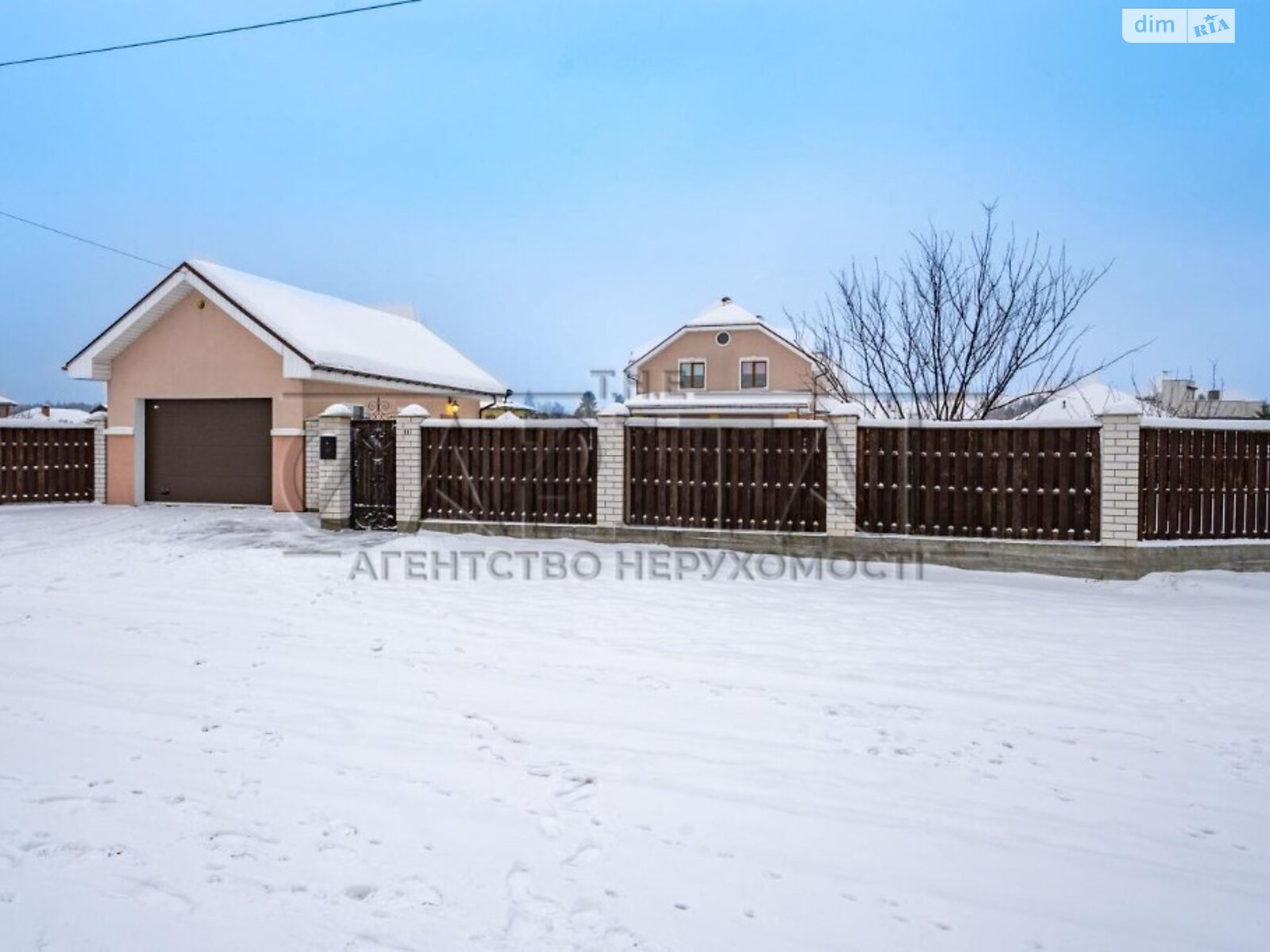 двухэтажный дом с ремонтом, 207 кв. м, кирпич. Продажа в Горбовичах фото 1