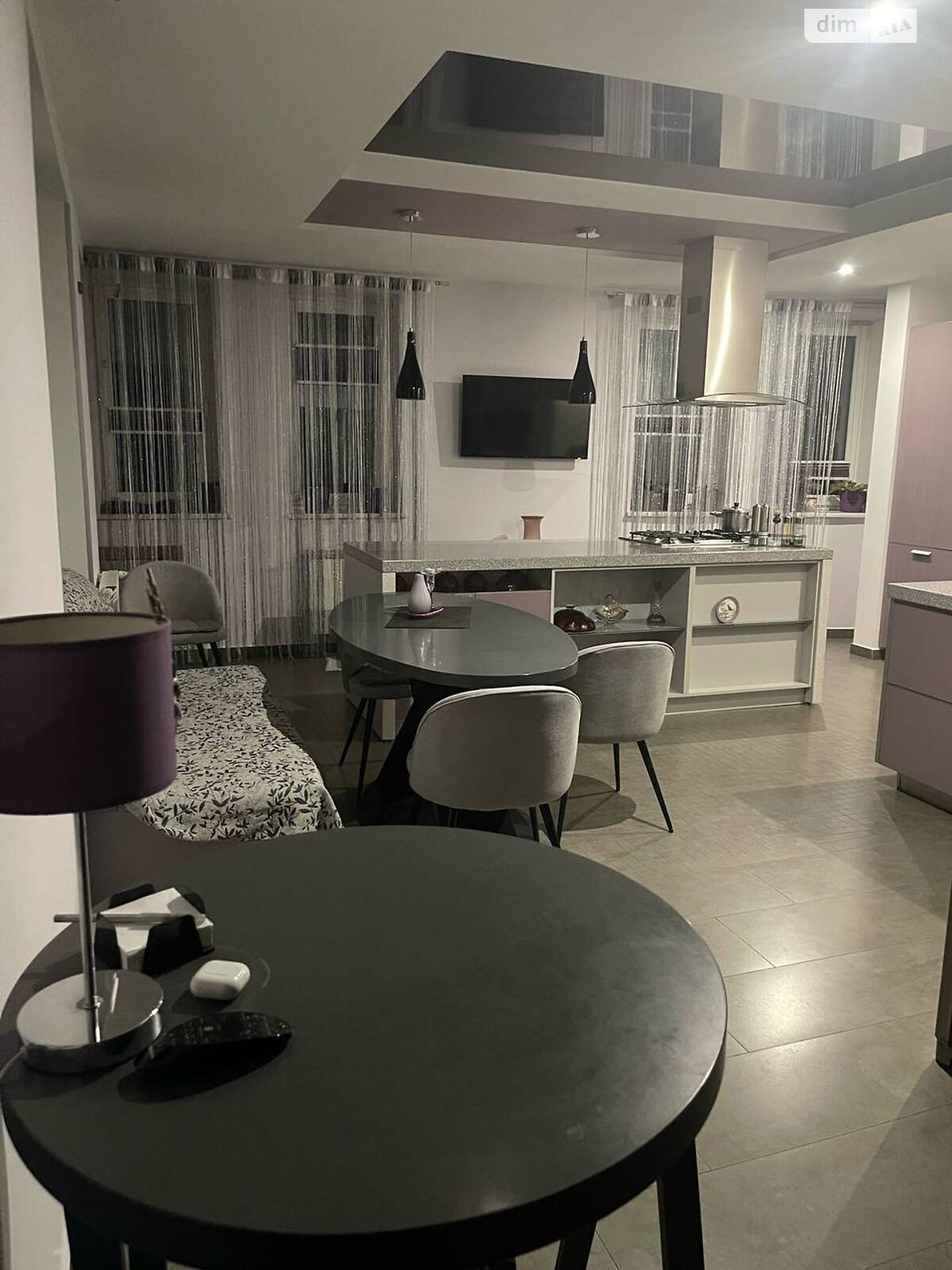 трехэтажный дом беседка, 1000 кв. м, кирпич. Продажа в Горбовичах фото 1 трехэтажный дом беседка, 1000 кв. м, кирпич. Продажа в Горбовичах фото 1