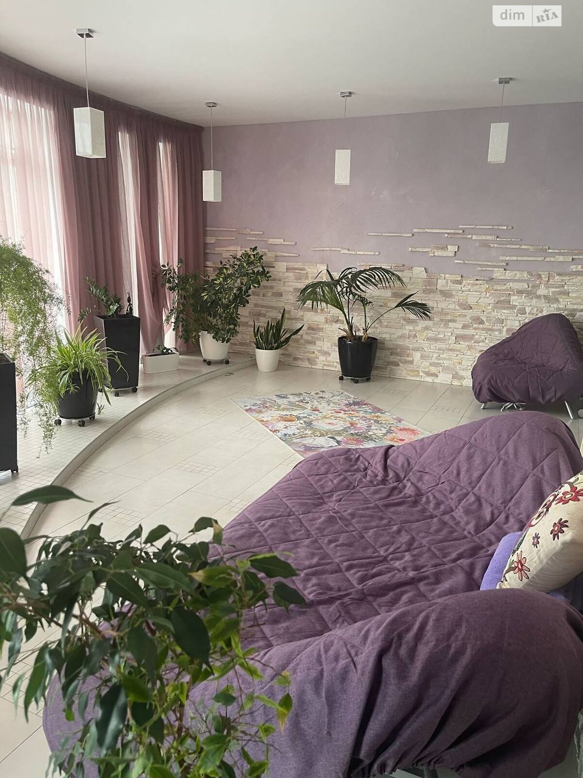 трехэтажный дом беседка, 1000 кв. м, кирпич. Продажа в Горбовичах фото 1 трехэтажный дом беседка, 1000 кв. м, кирпич. Продажа в Горбовичах фото 1