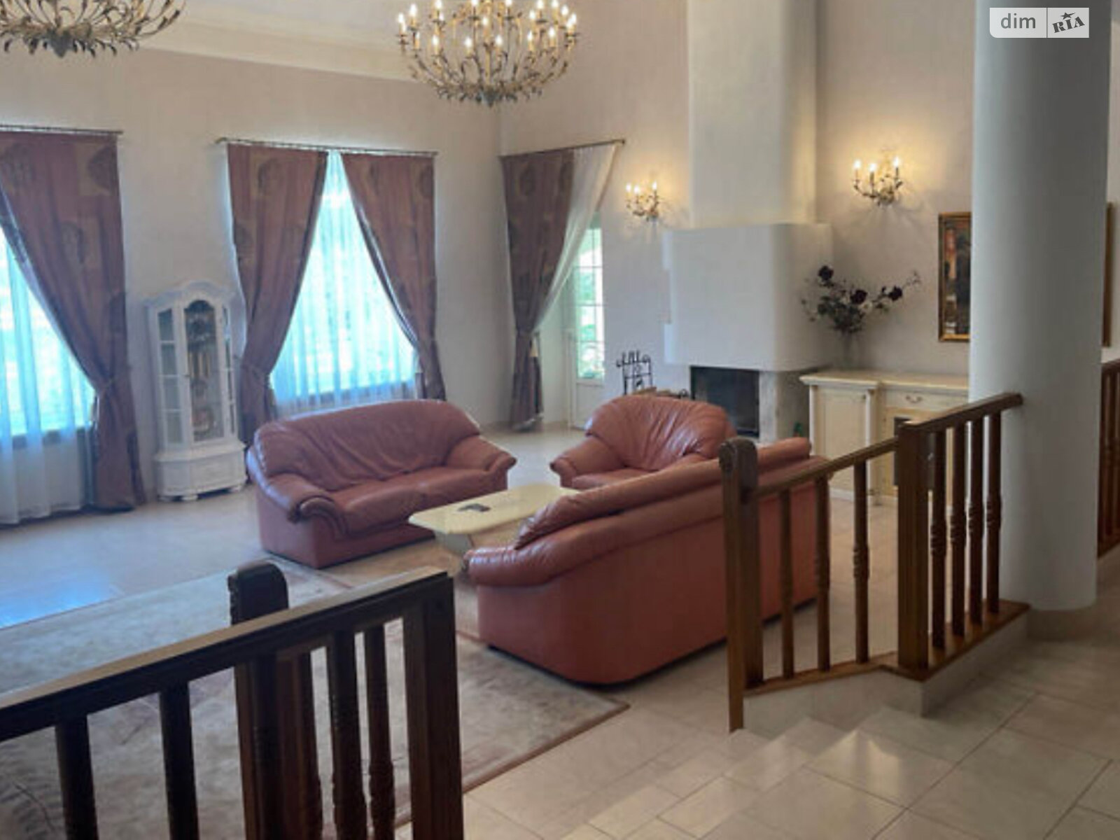 двухэтажный дом с гаражом, 690 кв. м, кирпич. Продажа в Горбовичах фото 1 двухэтажный дом с гаражом, 690 кв. м, кирпич. Продажа в Горбовичах фото 1