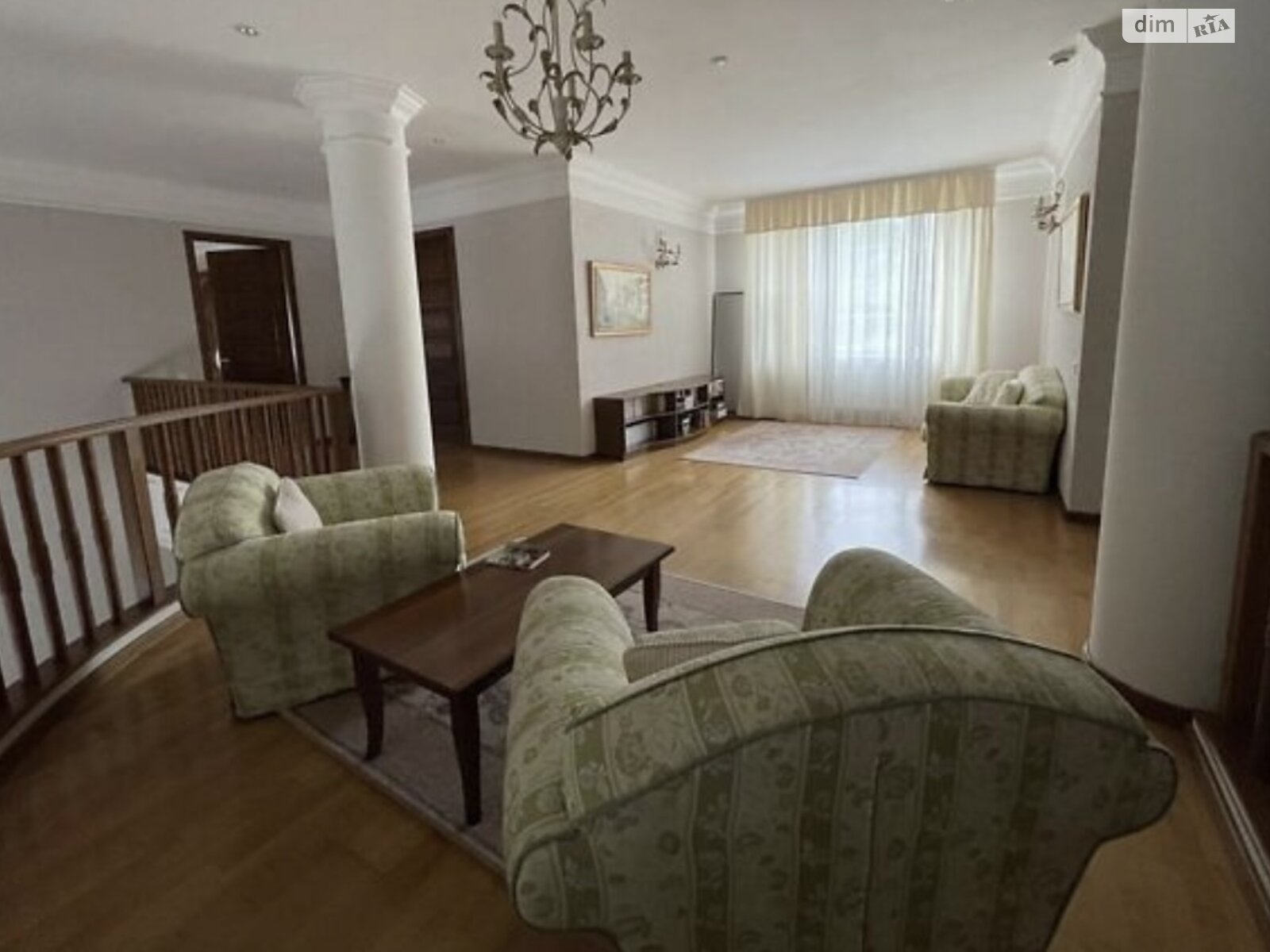 двухэтажный дом с гаражом, 690 кв. м, кирпич. Продажа в Горбовичах фото 1 двухэтажный дом с гаражом, 690 кв. м, кирпич. Продажа в Горбовичах фото 1