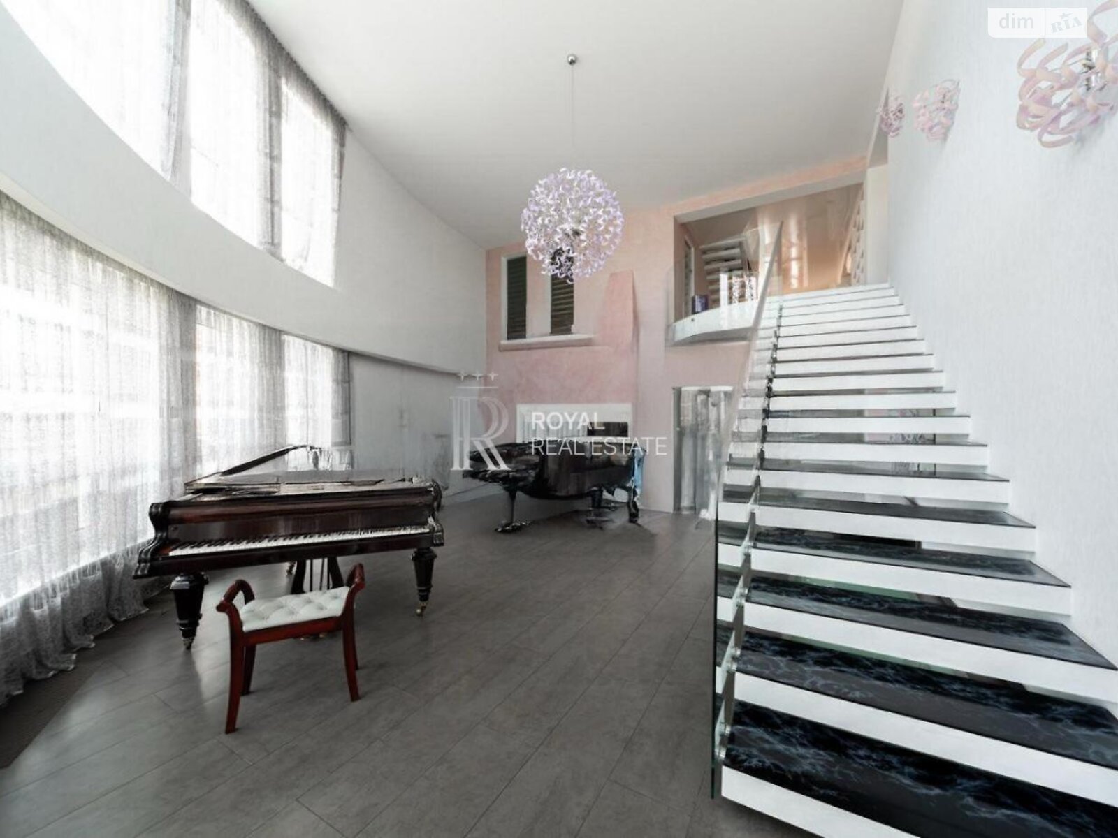 триповерховий будинок, 932.3 кв. м, цегла. Продаж у Горбовичах фото 1 триповерховий будинок, 932.3 кв. м, цегла. Продаж у Горбовичах фото 1