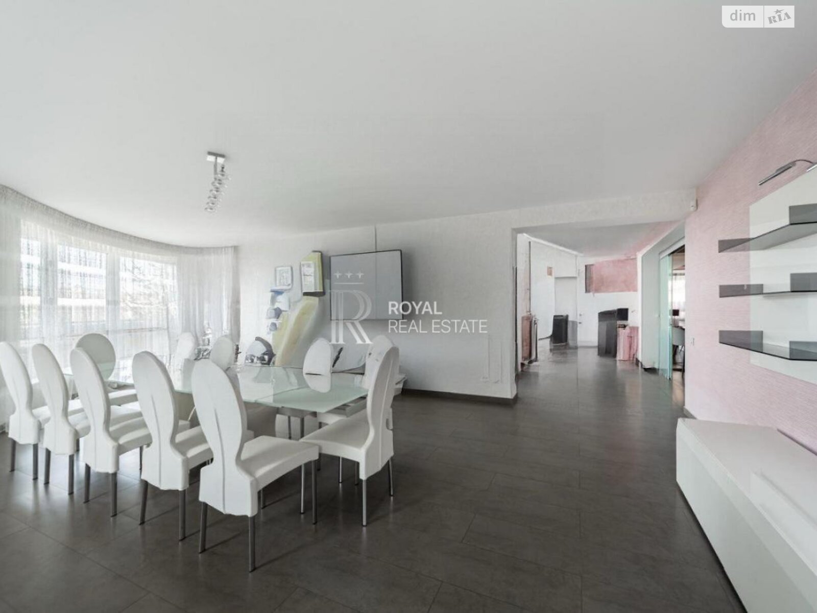 триповерховий будинок, 932.3 кв. м, цегла. Продаж у Горбовичах фото 1 триповерховий будинок, 932.3 кв. м, цегла. Продаж у Горбовичах фото 1