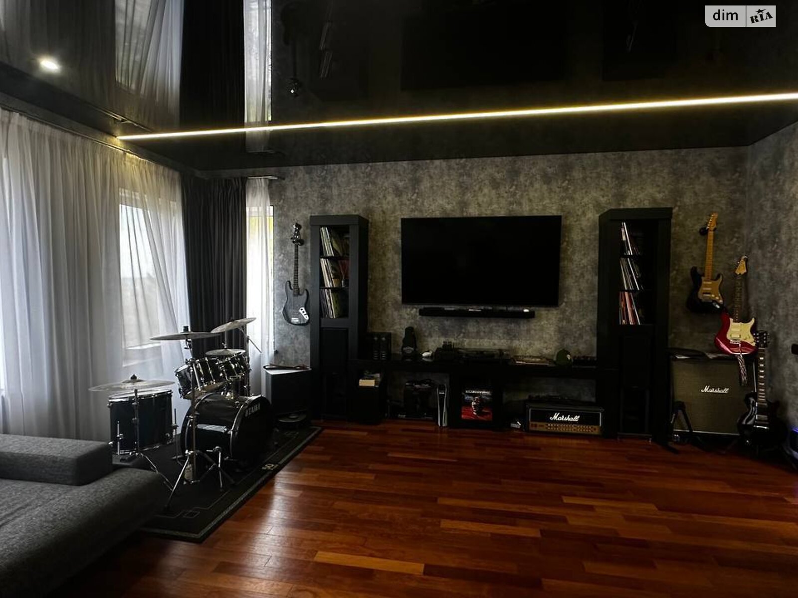 двухэтажный дом с гаражом, 320 кв. м, кирпич. Продажа в Горбовичах фото 1 двухэтажный дом с гаражом, 320 кв. м, кирпич. Продажа в Горбовичах фото 1