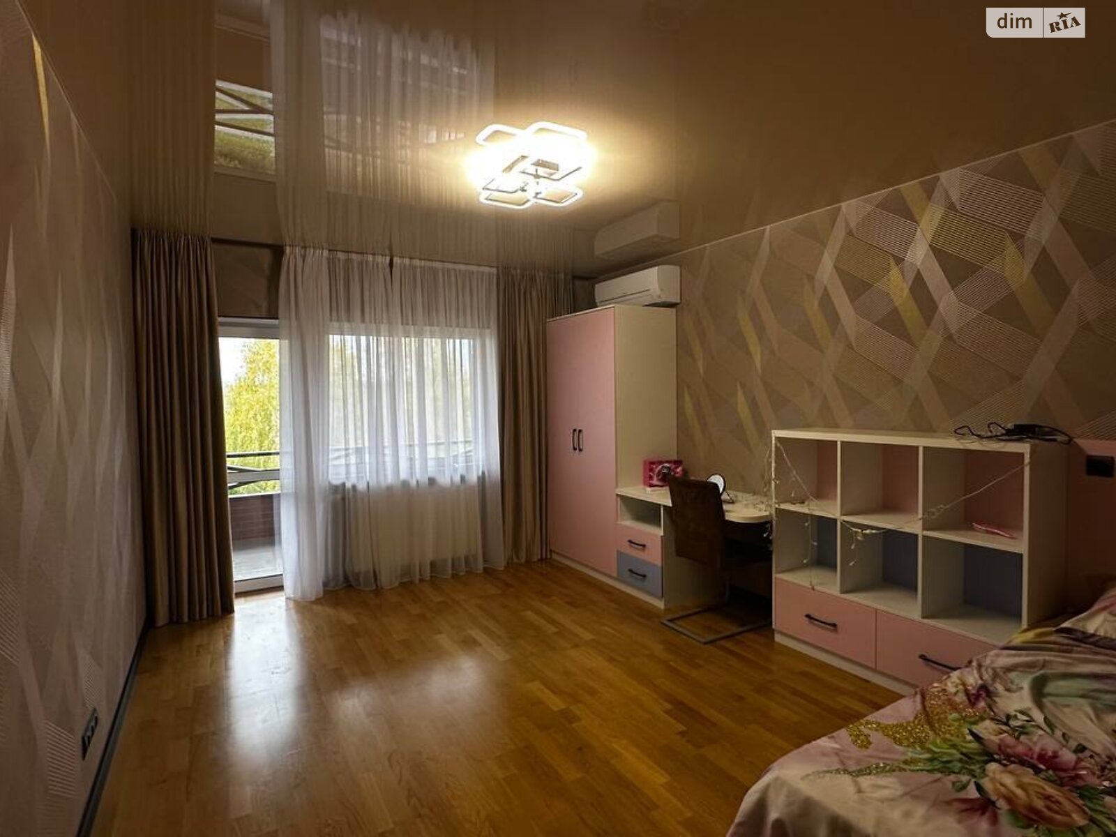 двухэтажный дом с гаражом, 320 кв. м, кирпич. Продажа в Горбовичах фото 1 двухэтажный дом с гаражом, 320 кв. м, кирпич. Продажа в Горбовичах фото 1