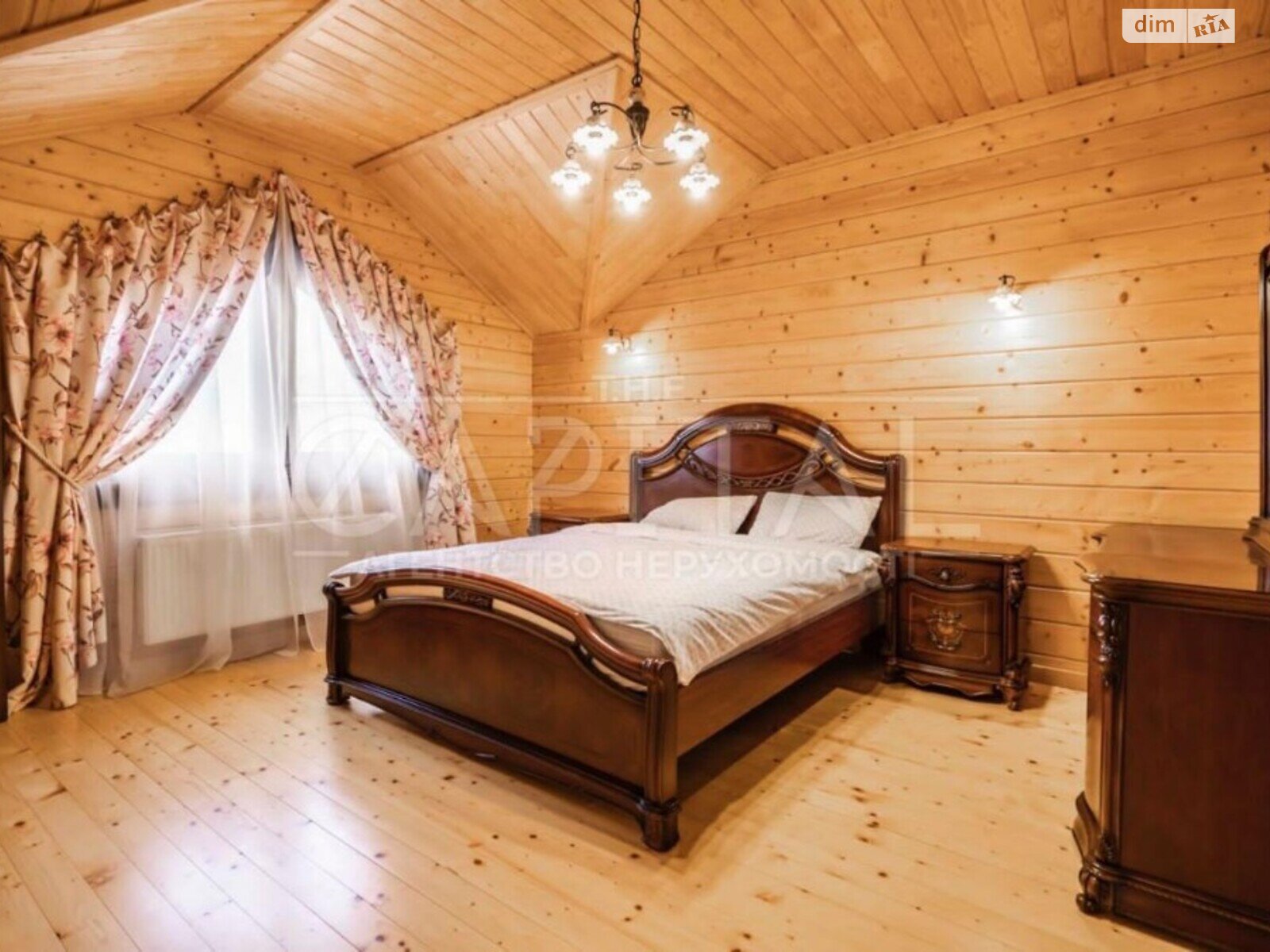 двухэтажный дом веранда, 930 кв. м, кирпич. Продажа в Горбовичах фото 1