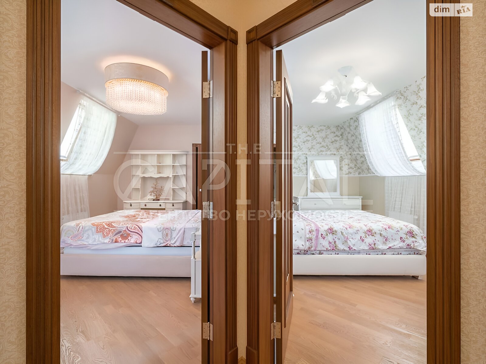 двухэтажный дом с отоплением, 930 кв. м, кирпич. Продажа в Горбовичах фото 1 двухэтажный дом с отоплением, 930 кв. м, кирпич. Продажа в Горбовичах фото 1
