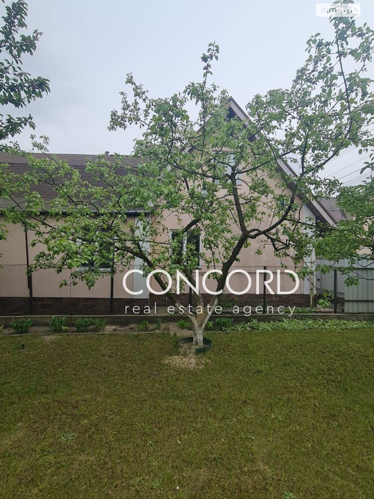 двухэтажный дом с верандой, 60.7 кв. м, кирпич. Продажа в Гореничах фото 1