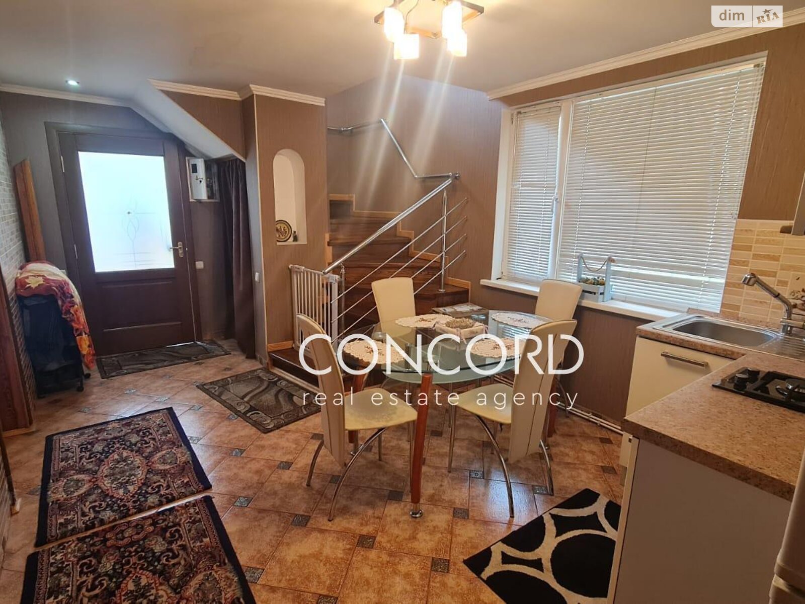 двухэтажный дом с верандой, 60.7 кв. м, кирпич. Продажа в Гореничах фото 1