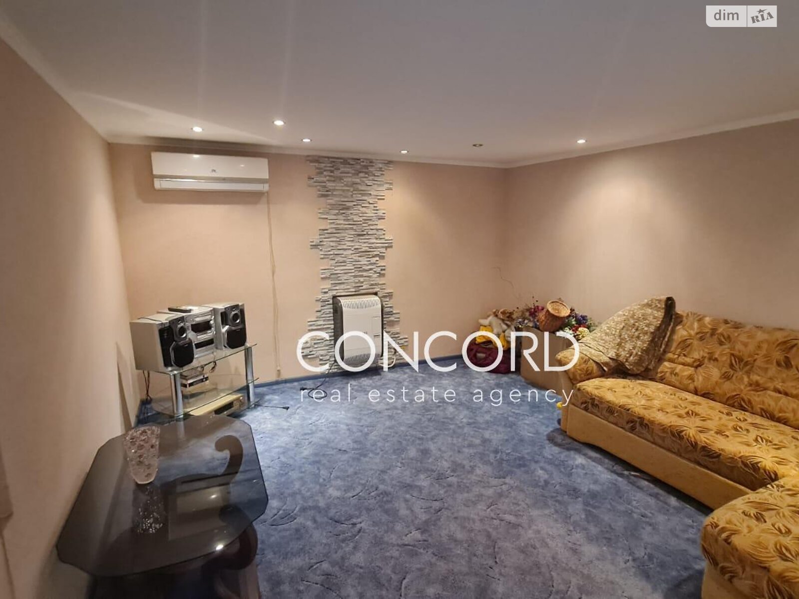 двухэтажный дом с верандой, 60.7 кв. м, кирпич. Продажа в Гореничах фото 1