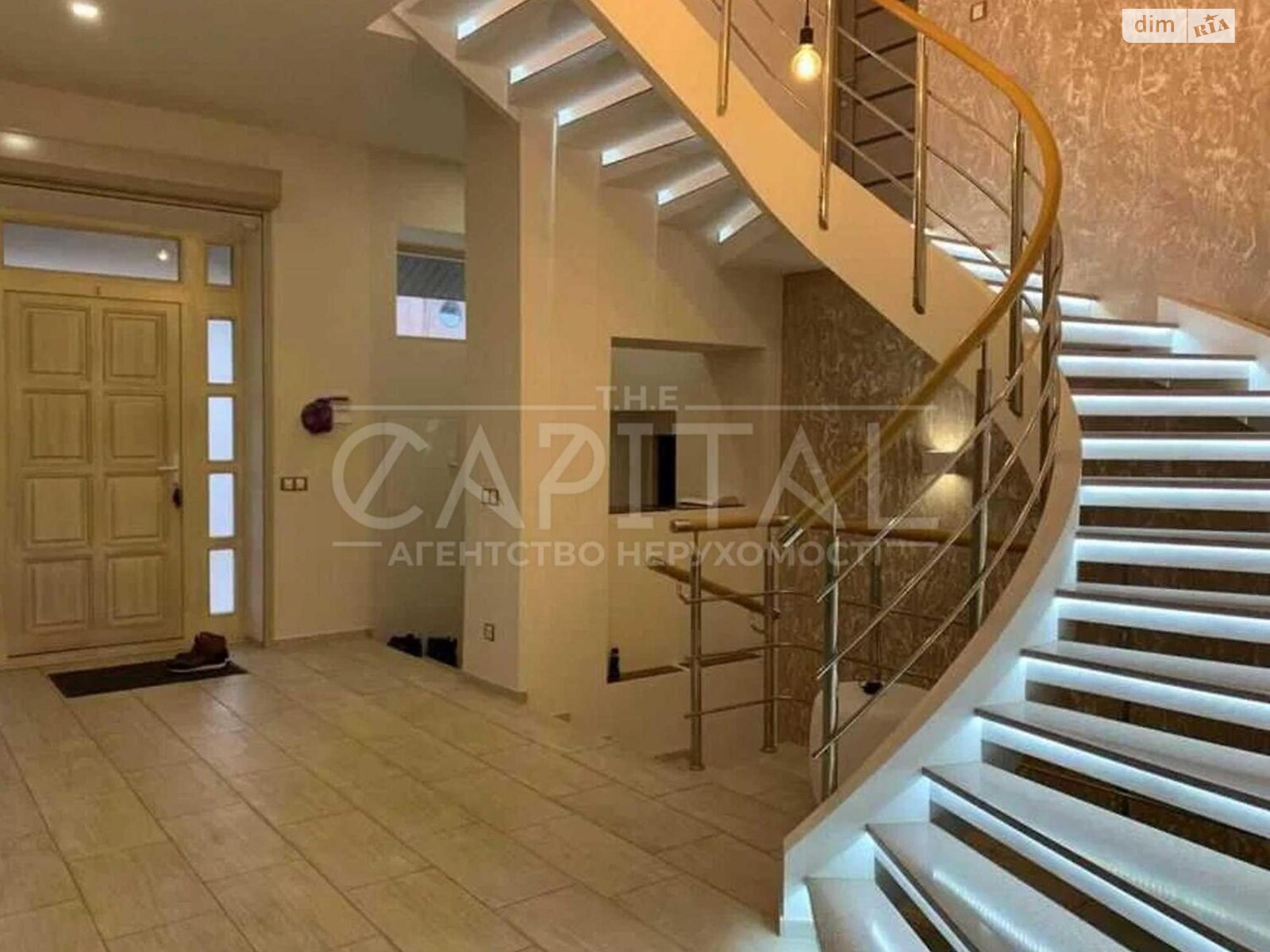 двухэтажный дом с гаражом, 498 кв. м, кирпич. Продажа в Гореничах фото 1 двухэтажный дом с гаражом, 498 кв. м, кирпич. Продажа в Гореничах фото 1