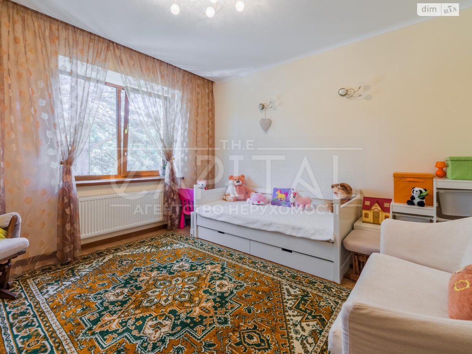 триповерховий будинок з гаражем, 488 кв. м, цегла. Продаж у Гореничах фото 1 триповерховий будинок з гаражем, 488 кв. м, цегла. Продаж у Гореничах фото 1