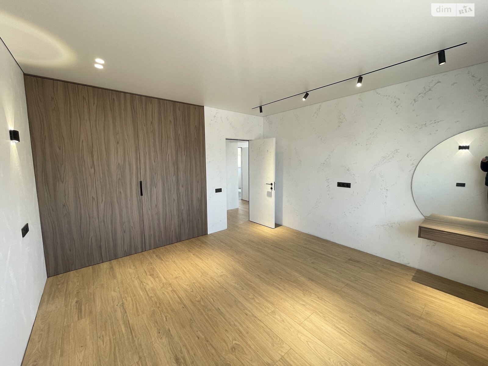 двухэтажный дом с балконом, 130 кв. м, кирпич. Продажа в Гореничах фото 1 двухэтажный дом с балконом, 130 кв. м, кирпич. Продажа в Гореничах фото 1