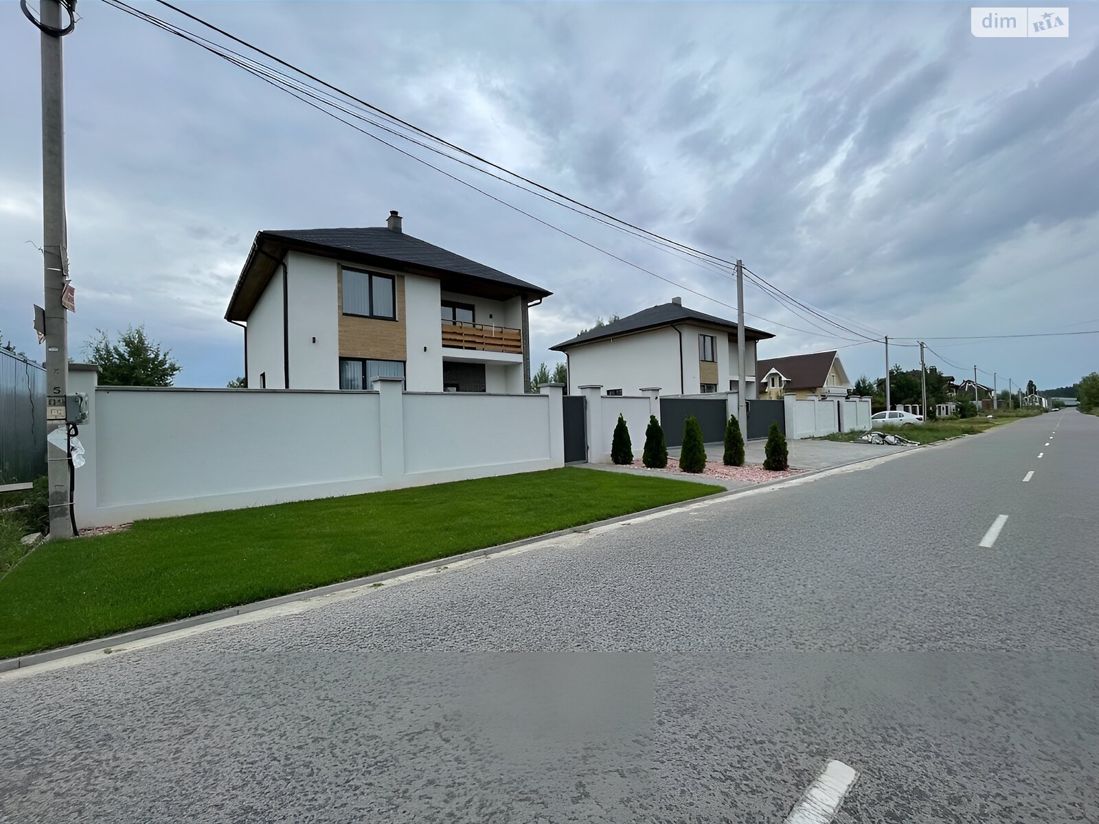 двухэтажный дом с балконом, 130 кв. м, кирпич. Продажа в Гореничах фото 1 двухэтажный дом с балконом, 130 кв. м, кирпич. Продажа в Гореничах фото 1