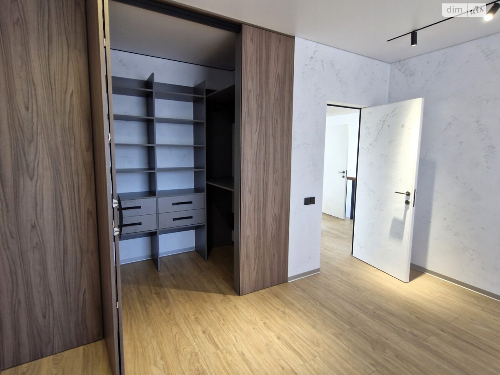 двухэтажный дом с балконом, 130 кв. м, газобетон. Продажа в Гореничах фото 1 двухэтажный дом с балконом, 130 кв. м, газобетон. Продажа в Гореничах фото 1