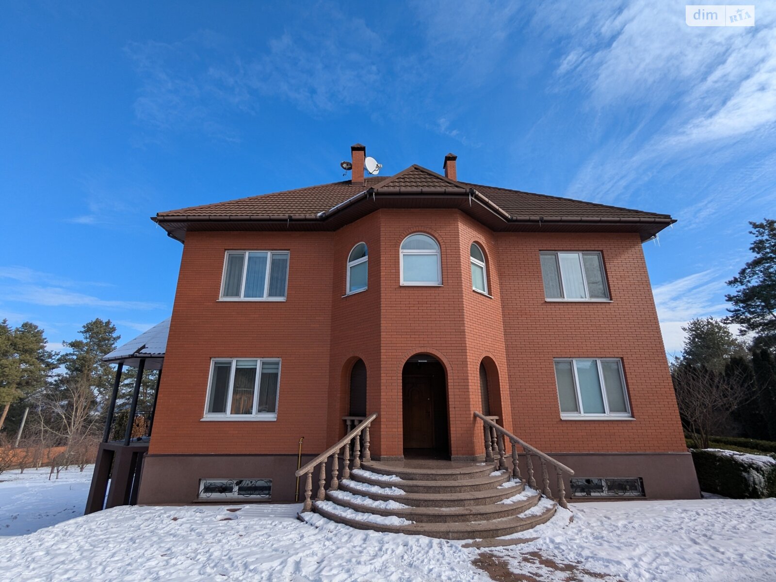 триповерховий будинок з гаражем, 398.5 кв. м, цегла. Продаж у Гореничах фото 1 триповерховий будинок з гаражем, 398.5 кв. м, цегла. Продаж у Гореничах фото 1