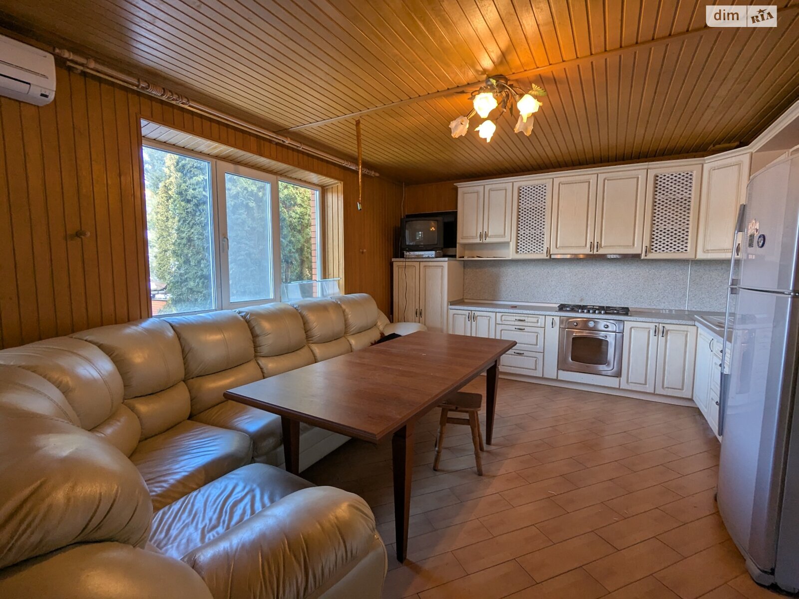 триповерховий будинок з гаражем, 398.5 кв. м, цегла. Продаж у Гореничах фото 1 триповерховий будинок з гаражем, 398.5 кв. м, цегла. Продаж у Гореничах фото 1