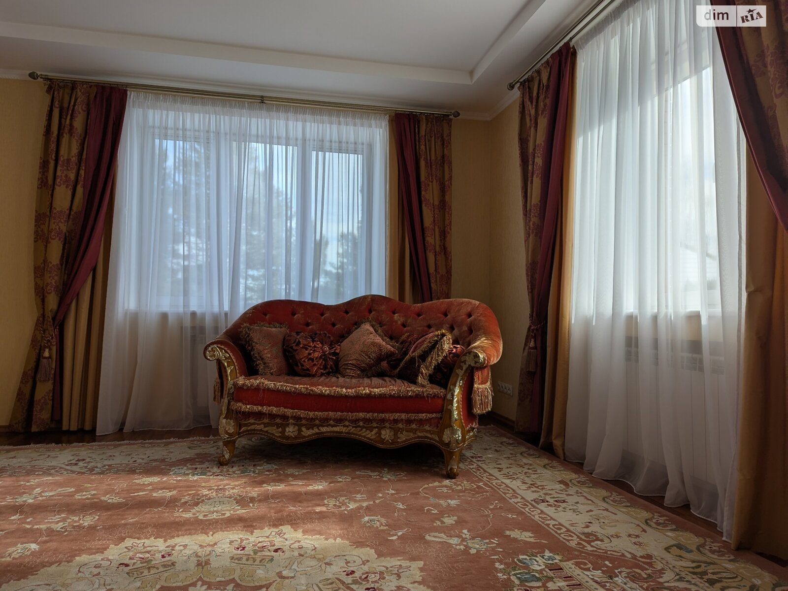 триповерховий будинок з гаражем, 398.5 кв. м, цегла. Продаж у Гореничах фото 1 триповерховий будинок з гаражем, 398.5 кв. м, цегла. Продаж у Гореничах фото 1