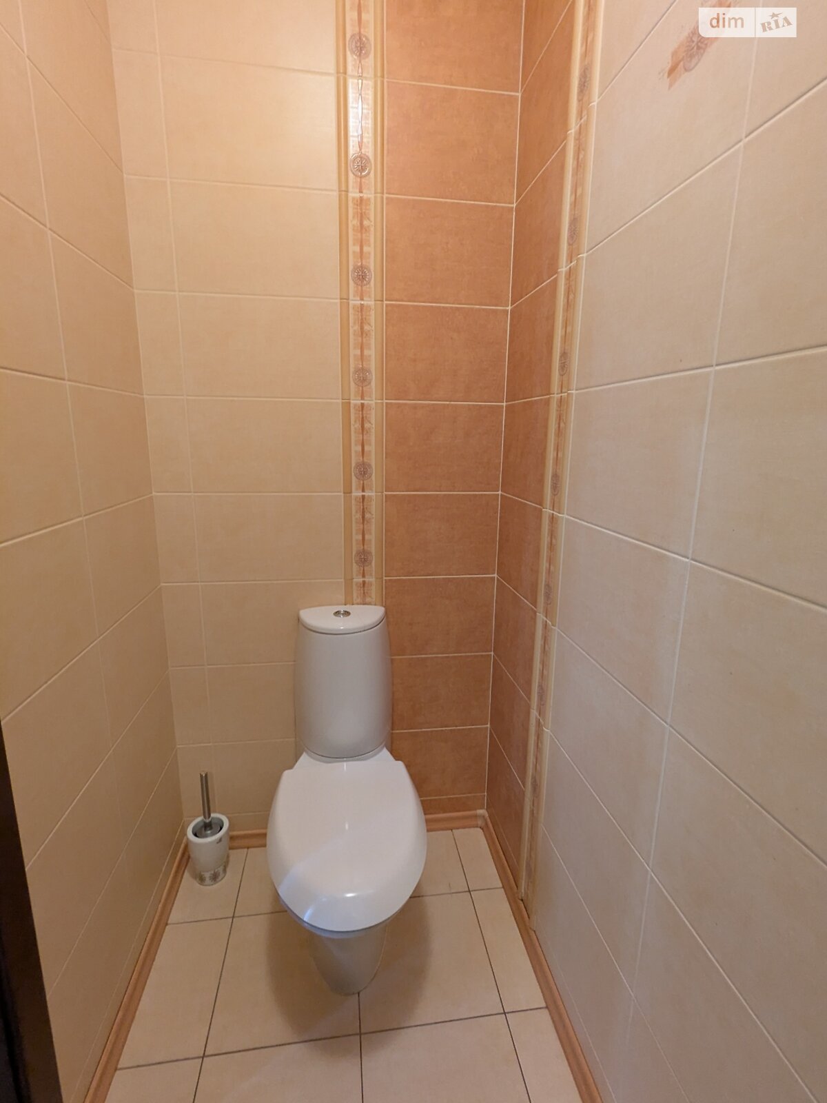 триповерховий будинок з гаражем, 398.5 кв. м, цегла. Продаж у Гореничах фото 1 триповерховий будинок з гаражем, 398.5 кв. м, цегла. Продаж у Гореничах фото 1