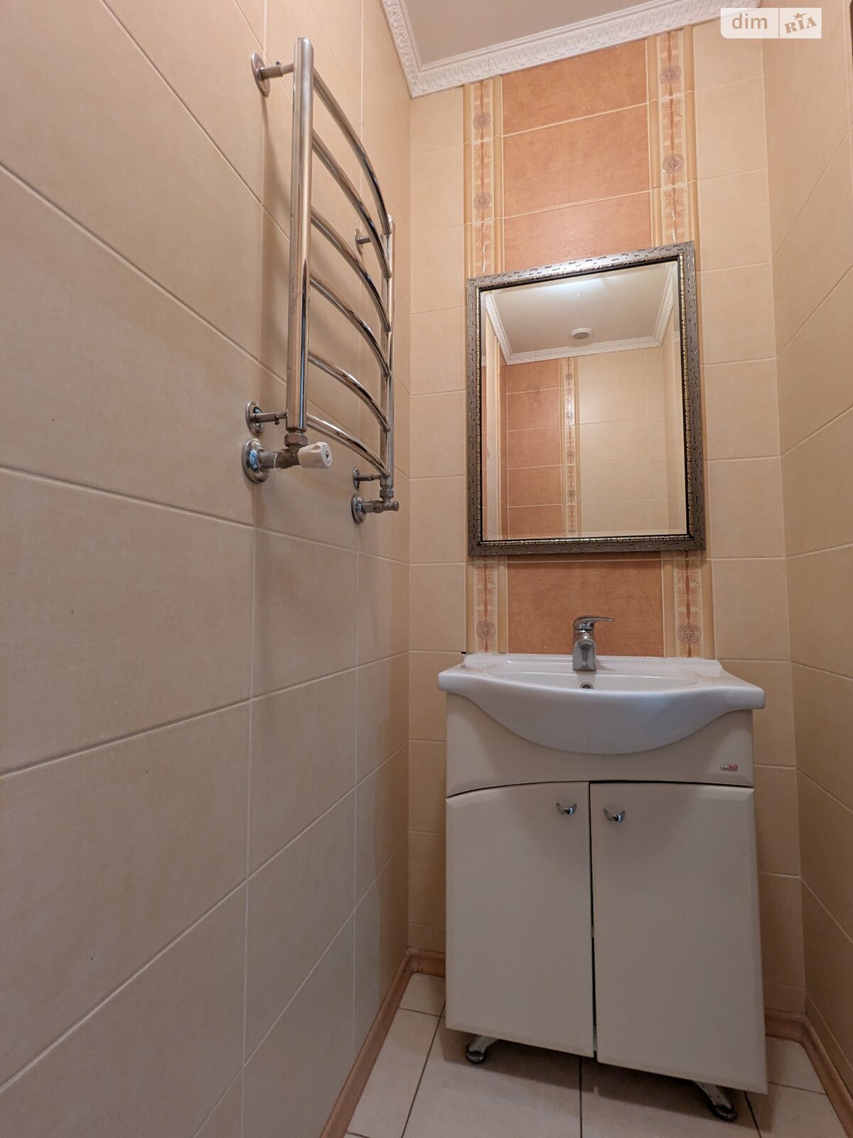 триповерховий будинок з гаражем, 398.5 кв. м, цегла. Продаж у Гореничах фото 1 триповерховий будинок з гаражем, 398.5 кв. м, цегла. Продаж у Гореничах фото 1