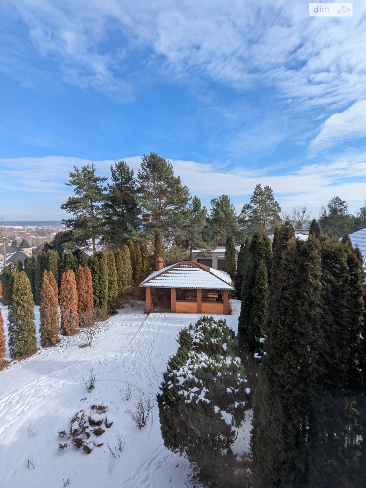 триповерховий будинок з гаражем, 398.5 кв. м, цегла. Продаж у Гореничах фото 1 триповерховий будинок з гаражем, 398.5 кв. м, цегла. Продаж у Гореничах фото 1