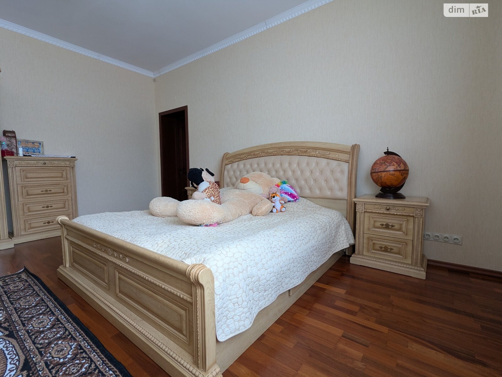 триповерховий будинок з гаражем, 398.5 кв. м, цегла. Продаж у Гореничах фото 1 триповерховий будинок з гаражем, 398.5 кв. м, цегла. Продаж у Гореничах фото 1