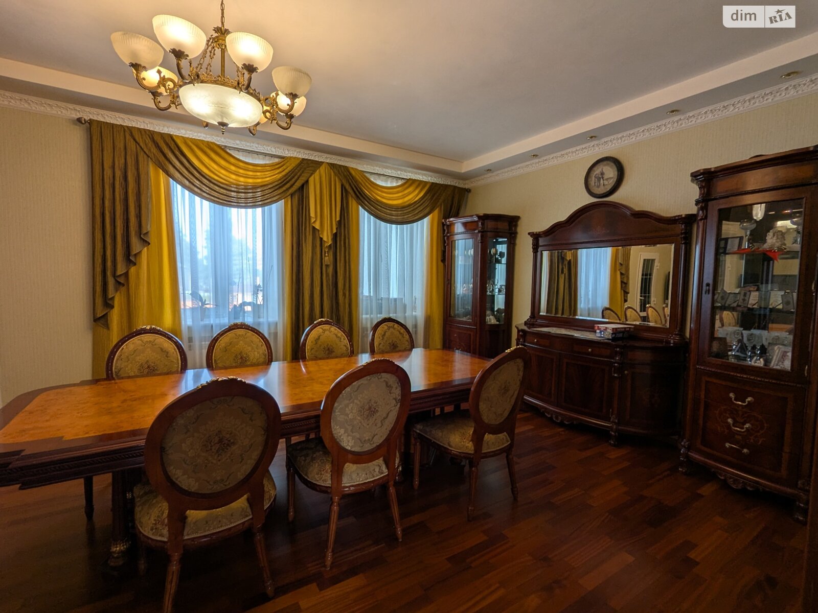 двухэтажный дом с гаражом, 308.5 кв. м, кирпич. Продажа в Гореничах фото 1