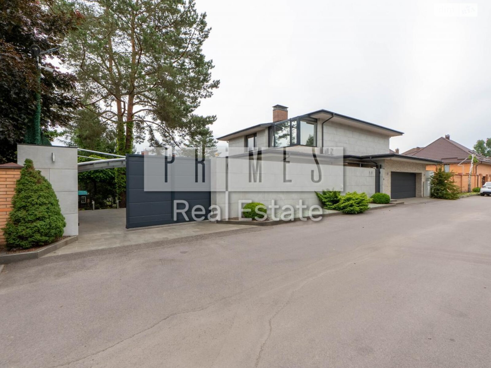 двухэтажный дом с верандой, 350 кв. м, кирпич. Продажа в Гореничах фото 1 двухэтажный дом с верандой, 350 кв. м, кирпич. Продажа в Гореничах фото 1