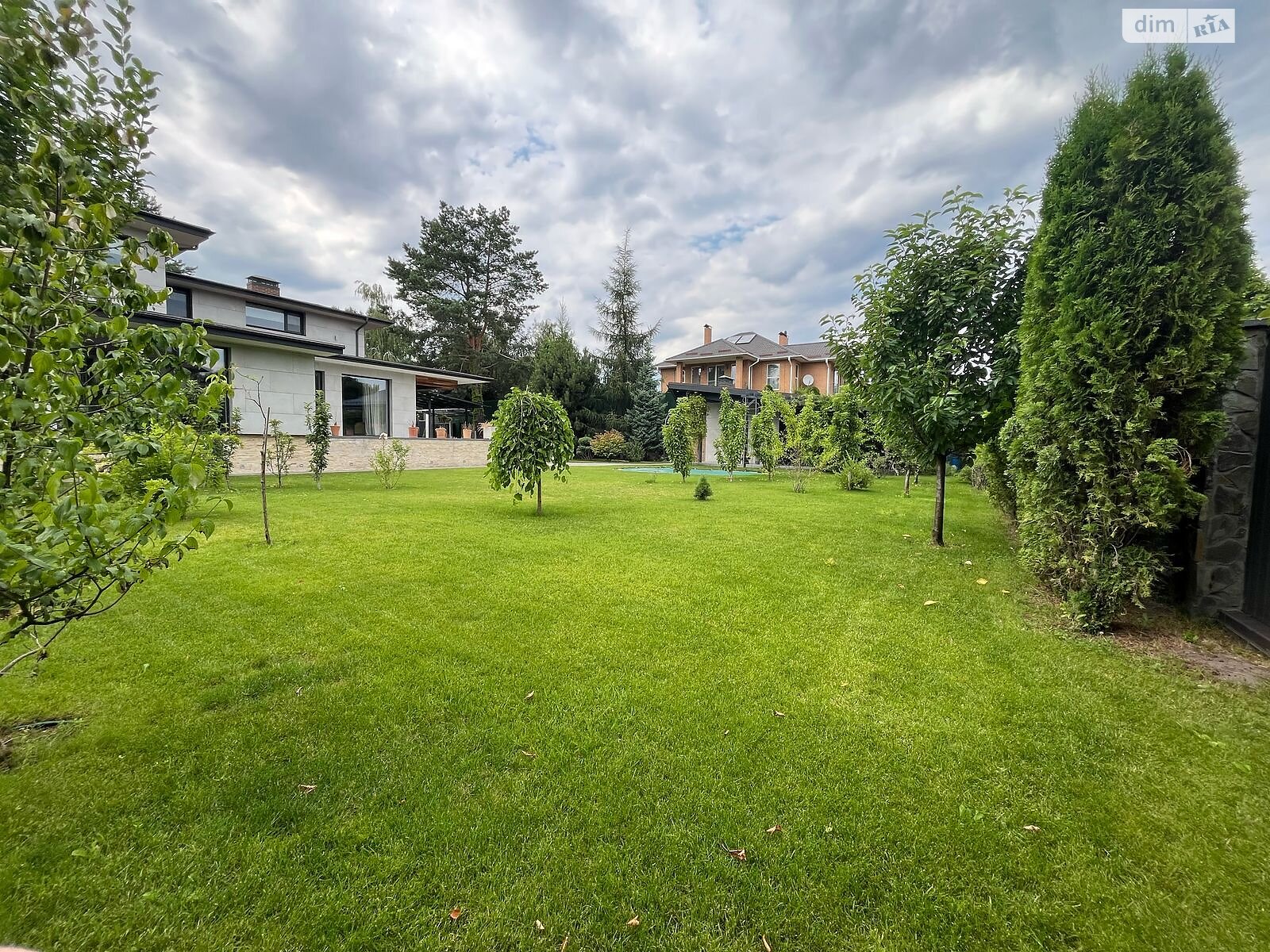 двоповерховий будинок з гаражем, 350 кв. м, цегла. Продаж у Гореничах фото 1 двоповерховий будинок з гаражем, 350 кв. м, цегла. Продаж у Гореничах фото 1