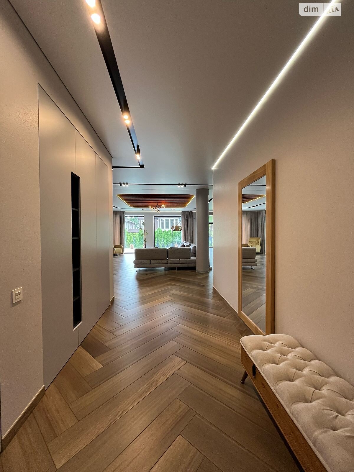двоповерховий будинок з гаражем, 350 кв. м, цегла. Продаж у Гореничах фото 1 двоповерховий будинок з гаражем, 350 кв. м, цегла. Продаж у Гореничах фото 1