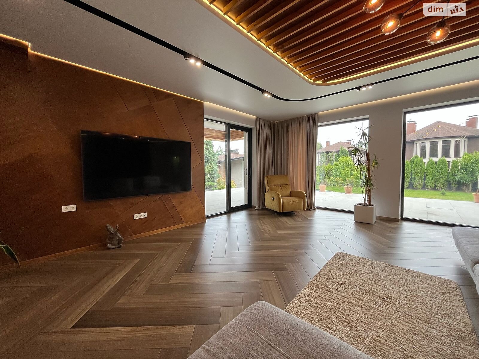 двоповерховий будинок з гаражем, 350 кв. м, цегла. Продаж у Гореничах фото 1 двоповерховий будинок з гаражем, 350 кв. м, цегла. Продаж у Гореничах фото 1